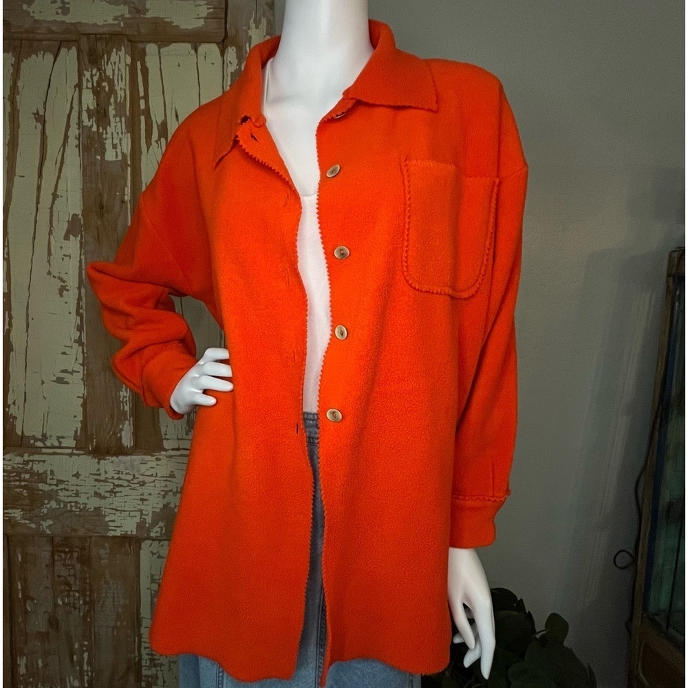 Women’s Shacket Size XL Moda International Red/Orange Fleece Sharktooth Buttons